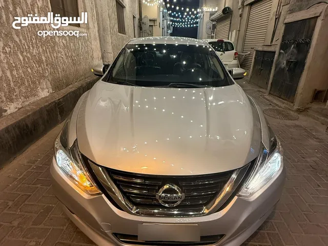 Model 2018 Nissan Altima 2.5 SL - Clean Title Low Miles Great Condition