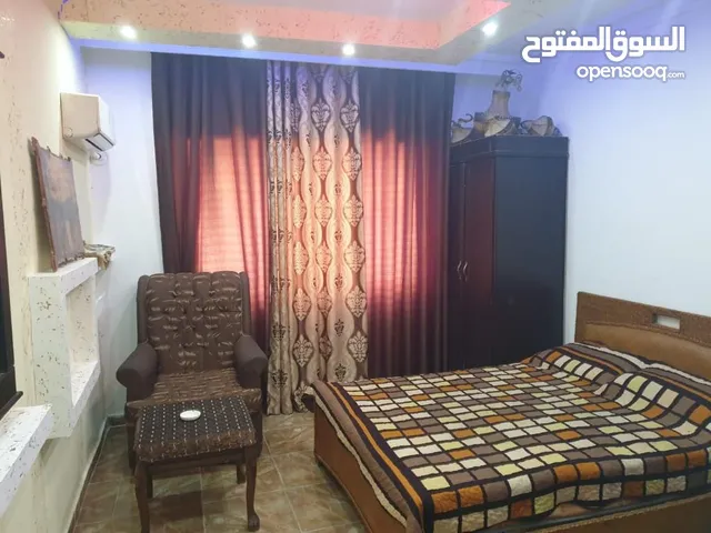 180 m2 Studio Apartments for Sale in Amman Jubaiha