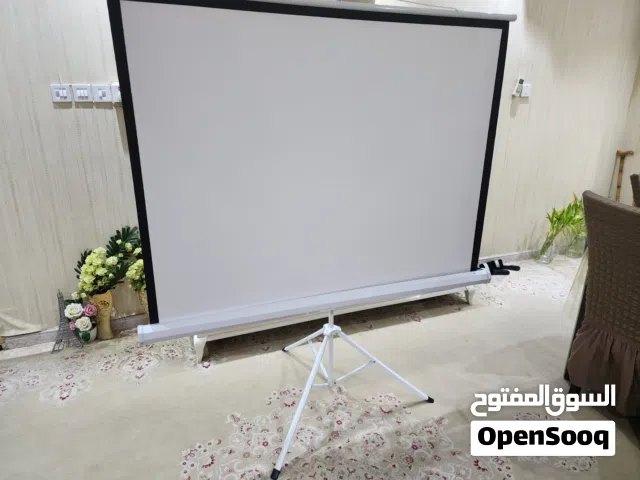 بروجتر مع شاشة عرض