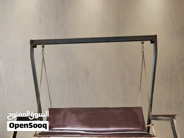 أرجوحة حديدية متينة للحدائق والاسترخاء