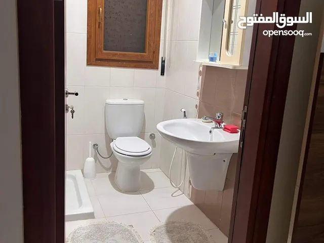 200 m2 4 Bedrooms Apartments for Rent in Tripoli Al-Nofliyen