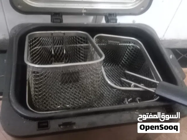 قلايه زيتيه جديده اشتريتها بس ما استعملتها غير مره واحده