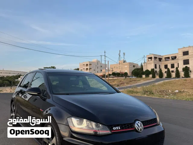 2016 فولكسفاغن جولف GTI Standard
