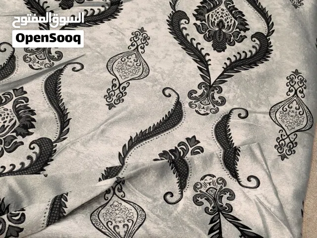 برادي سكني وقطعتين اسود بحالة ممتازة جدا