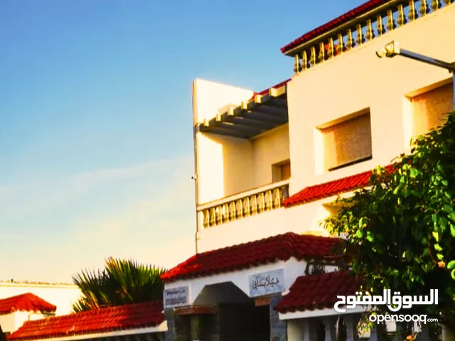 250 m2 More than 6 bedrooms Villa for Rent in Casablanca Dar Bouazza