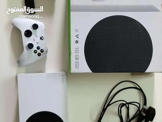 XBOX SERIES S للبيع نظيف جداً