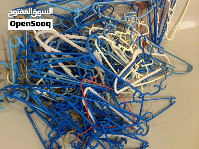 Clothes plastic hangers,total 75pc