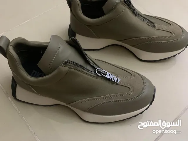 Sneakers DKNY