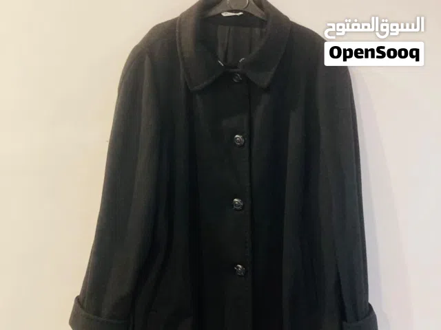 تصفية ملابس أنيقة بحالة ممتازة