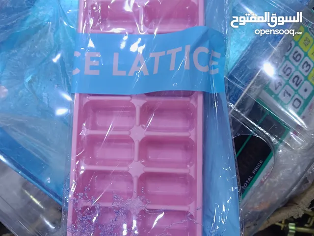 مطلوب قوالب ثلاج بلستيك