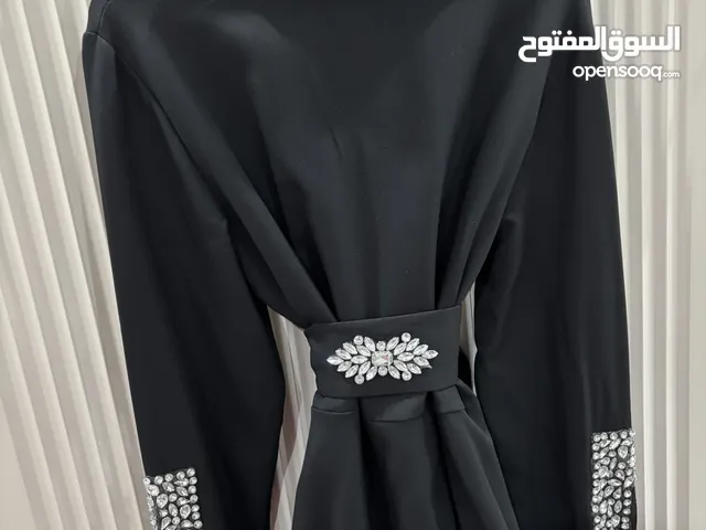 فستان سهرة اسود استعمال مرة واحدة فقط جديد ونظيف التواصل مسج فقط