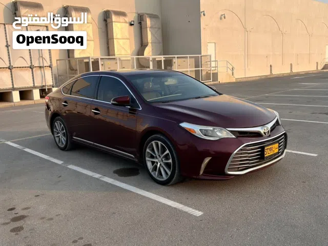 2014 تويوتا افالون Limited
