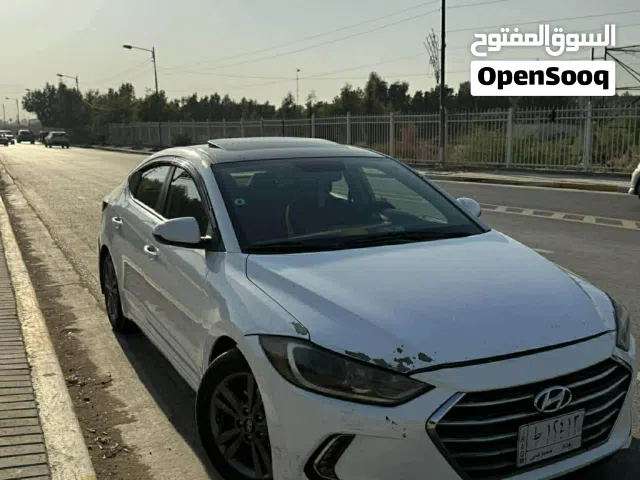 2017 هيونداي النترا Limited