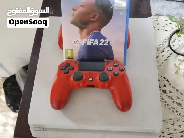 بلاي ستيشن 4 مع يدات اثنين اصليه زائد قرص فيفا اصلي