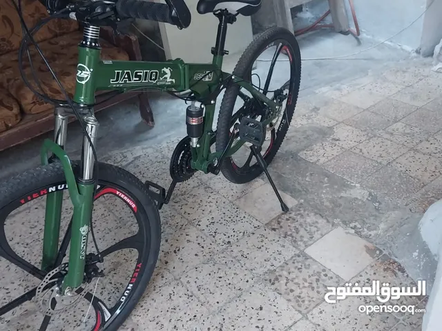 دراجة هوائية احدث موديل واحلى لون وبسعر مغري جدا استعمال اقل من اسبوع ............................