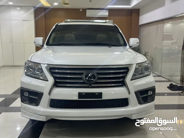 لكزس استيشن 570 lx فل مواصفات خليجية مالك اول من الوكالة السيارة قمة النظافة شرط الفحص