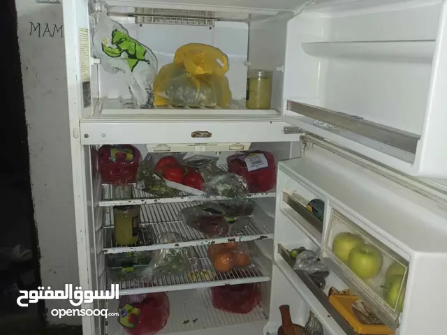 ثلاجه بحاله جيده من نوع جبسون ياباني 16 قدم كما هو موضح بالصور للبيع بالرياض