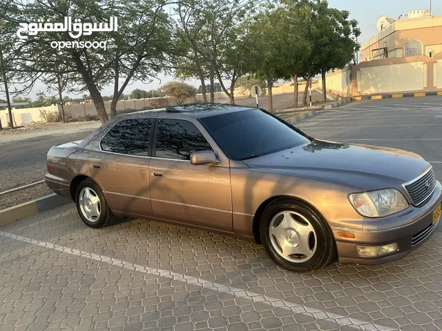 لكسز للبيع 98 نضيف ما يرسل غير لجاد مطلوب 1500 قابل بشي بسيط