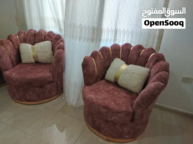 طقم كنب استعمال خفيف فرشه دينلوب استخدام خفيف سبع مقاعد وحده ثلاثه واثنتين فرديات ووحده ثنائيه اشتري