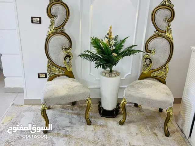 2 كرسي + طربيزة رخام شغل دمياط ع أعلي مستوي