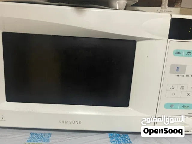 Samsung 20 - 24 Liters Microwave in Hawally