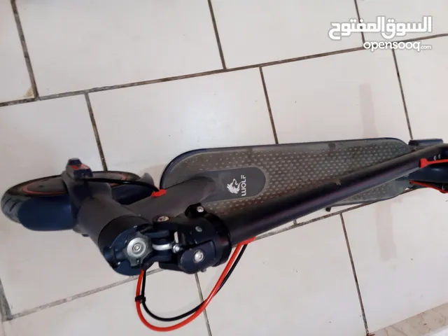سكوتر كهربائي trottinette électrique