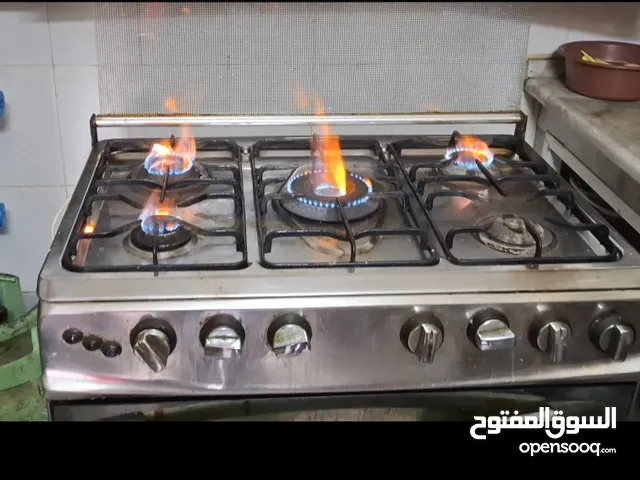 غاز للبيع مصري مع فرن شغال ممتاز