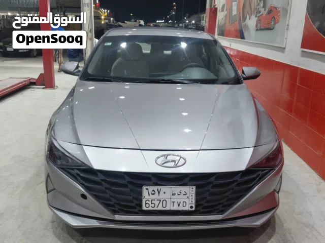 2022 Hyundai Elantra GL