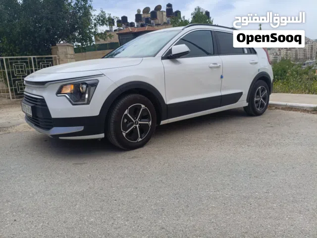 2025 كيا نيرو EX