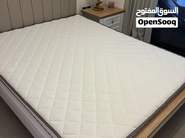 High Quality Mattress With mattress Topper (160x200cm)