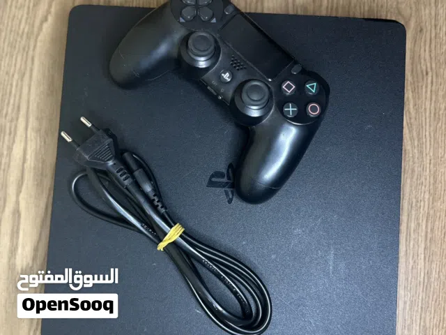 PS4 SLIM 500Giga فيه باقة 6 العاب ومعاه دسكه