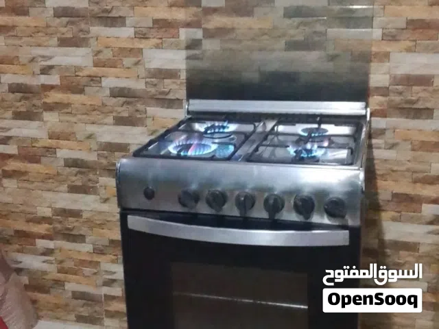 اثاث فرن غاز مستعمل اربع عيون بحال الوكاله الموقع اربد النوعيه ايطالي