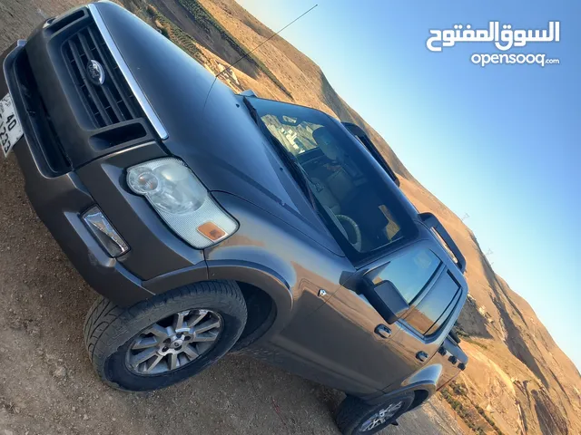 Used Ford Explorer in Zarqa