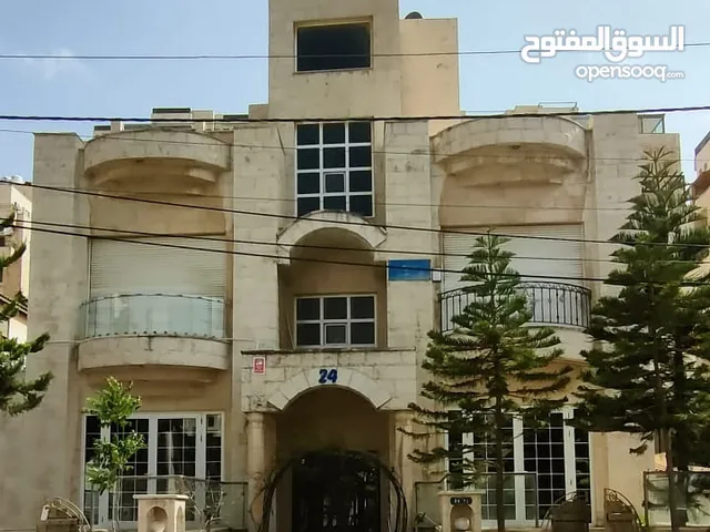 روف 142 متر بسند تسجيل مستقل قرب تاج مول في عبدون للبيع من المالك