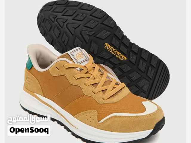 Skechers Hillcrest 2.0 – Steady Grip Sneakers  Brand New 38 omr  uk10