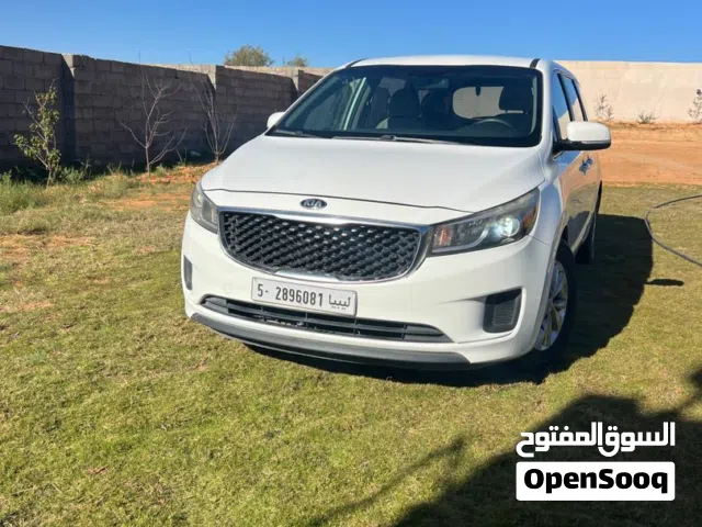Used Kia Sedona in Tripoli