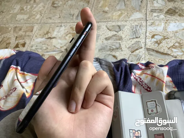 ايفون se 2