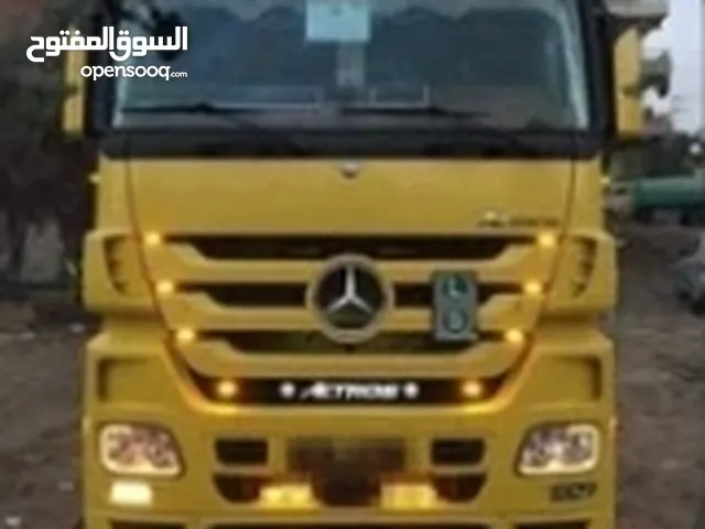 Tractor Unit Mercedes Benz 2022 in Zarqa