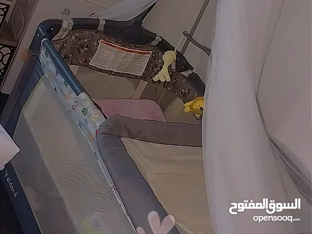 تخت بيبي للبيع