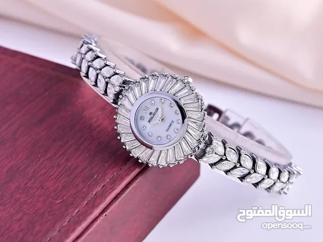 ساعات زركون روووعة تعكس فخامة ذوقك متوفر لدى لوكسيا للساعات والحقائب والإكسسوارات وغيره