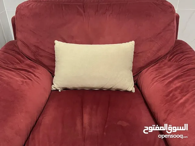 اثاث للبيع بحاله جيده ، 5 قطع