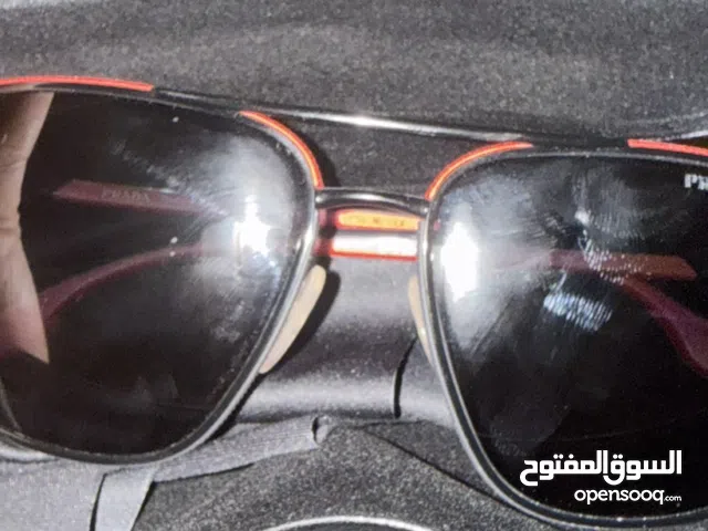 نضار شمسبة ماركة prada مستعمله مره واحده وحالتها ممتازه