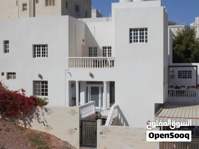 420 m2 More than 6 bedrooms Villa for Sale in Muscat Madinat As Sultan Qaboos