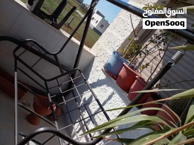 مرجيحه ثلاث مقاعد