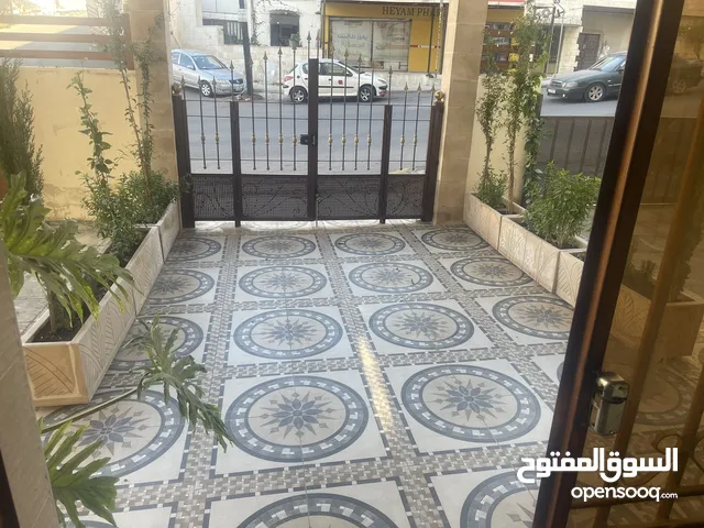 130m2 3 Bedrooms Apartments for Sale in Amman Swelieh