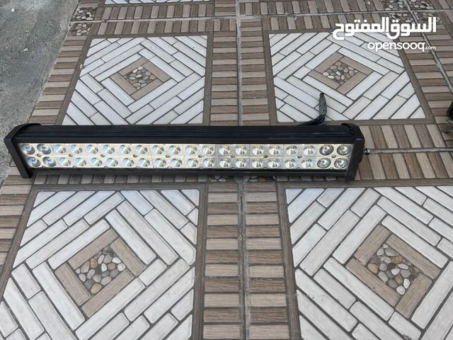 كشاف LED + دواسات بترول