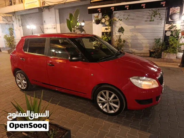 2012 سكودا فابيا Active