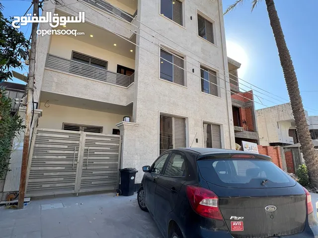 250 m2 2 Bedrooms Apartments for Rent in Baghdad Mansour