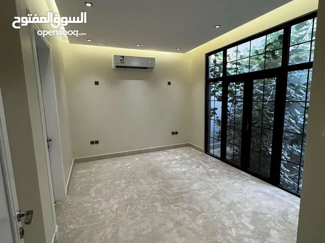 شقة جديدة للايجار الرياض حي النزهة