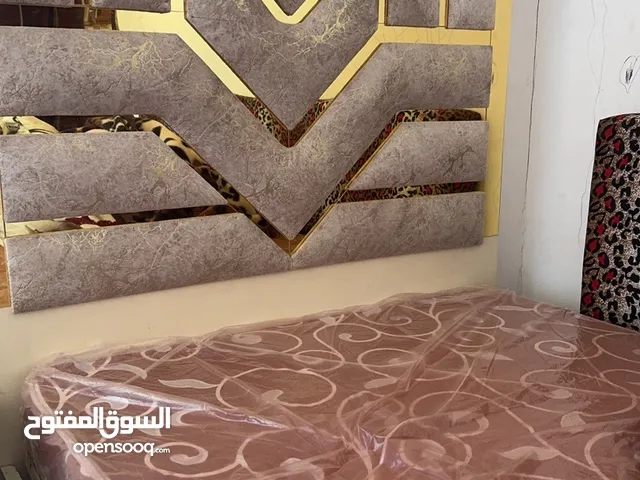 غرفة نوم أطفال كاملة للبيع بحال الجديدة ولا كسر ولا خدش مع مكيت تقيل خميل برداية زيبرا وطاولة